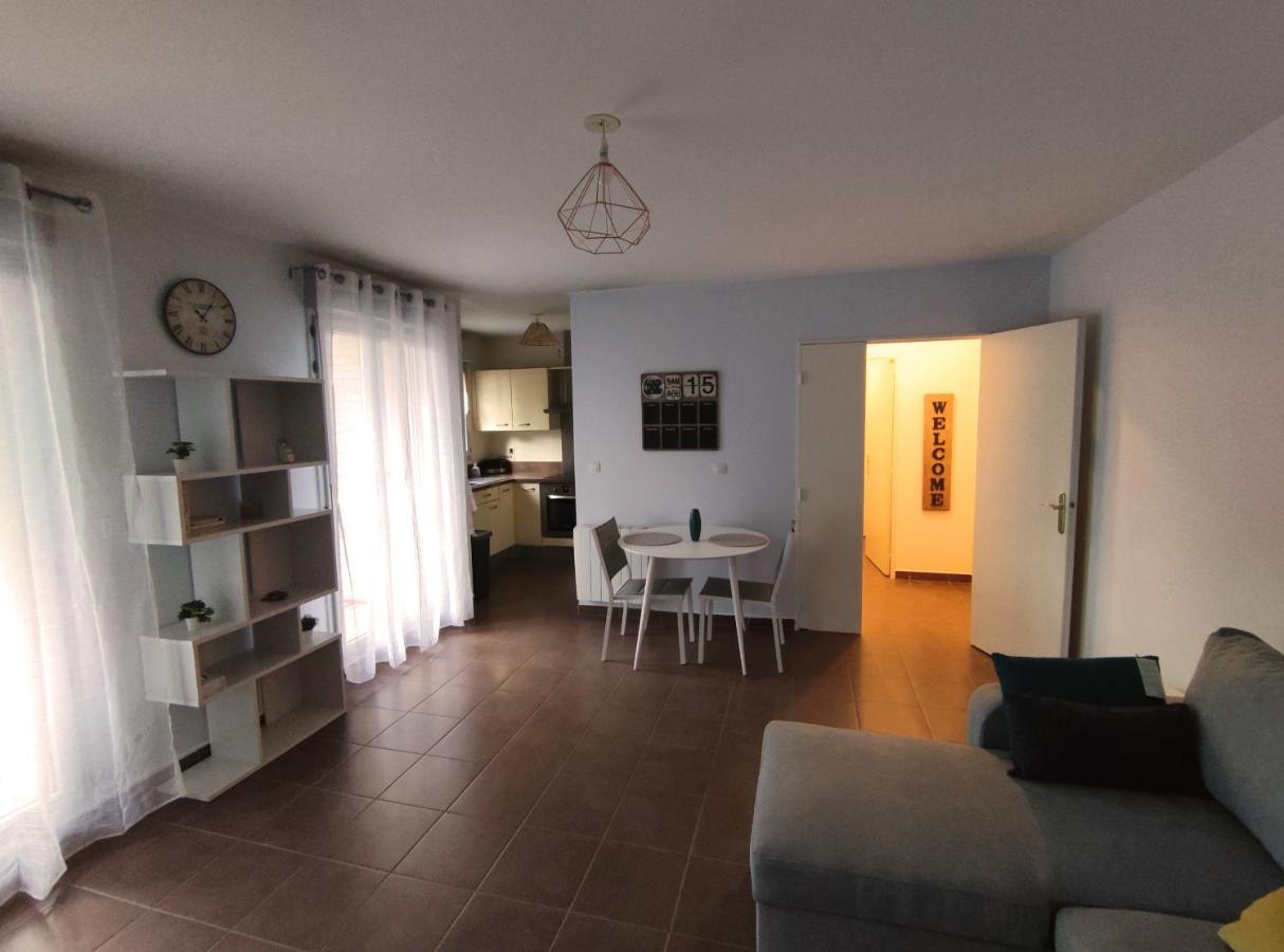 Appartement Avec Jardin Et Terrasse Pres De Paris マント・ラ・ジョリー エクステリア 写真