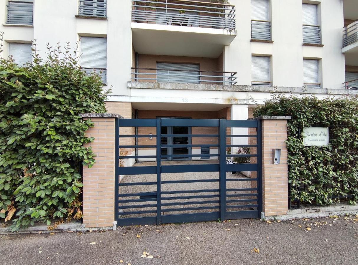 Appartement Avec Jardin Et Terrasse Pres De Paris マント・ラ・ジョリー エクステリア 写真