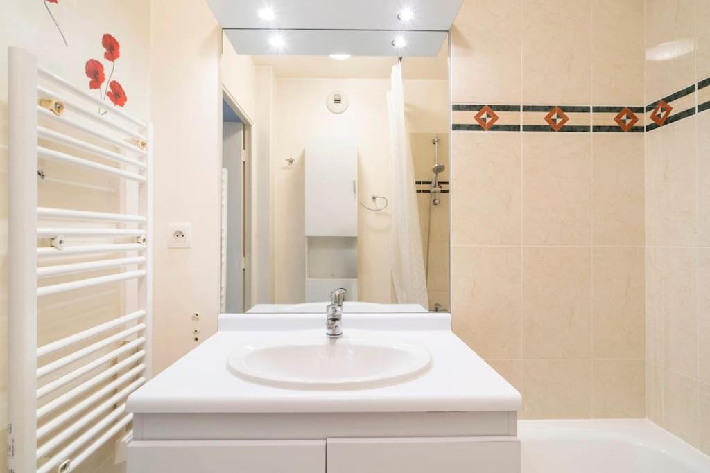 Appartement Avec Jardin Et Terrasse Pres De Paris マント・ラ・ジョリー エクステリア 写真