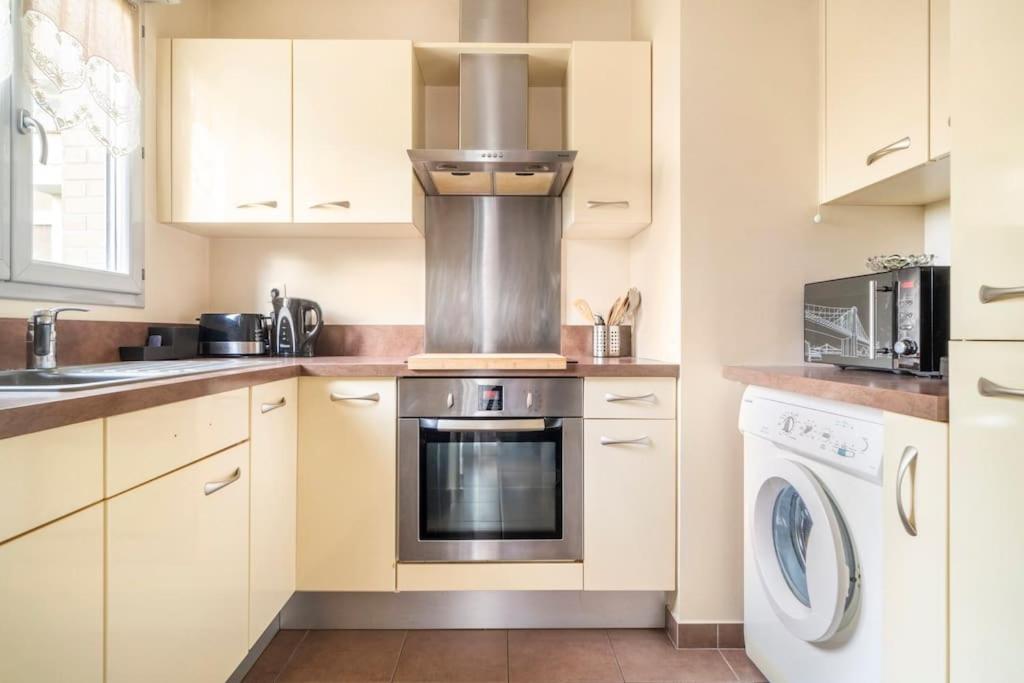 Appartement Avec Jardin Et Terrasse Pres De Paris マント・ラ・ジョリー エクステリア 写真